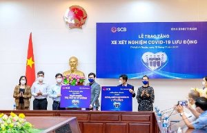 SCB trao tặng tỉnh Bình Thuận xe xét nghiệm Covid - 19